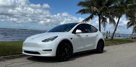 Tesla Model Y 2021