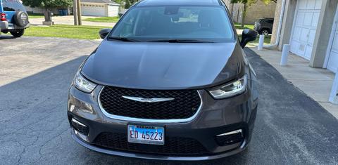Chrysler Pacifica 2023