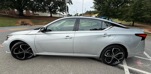 Nissan Altima 2023