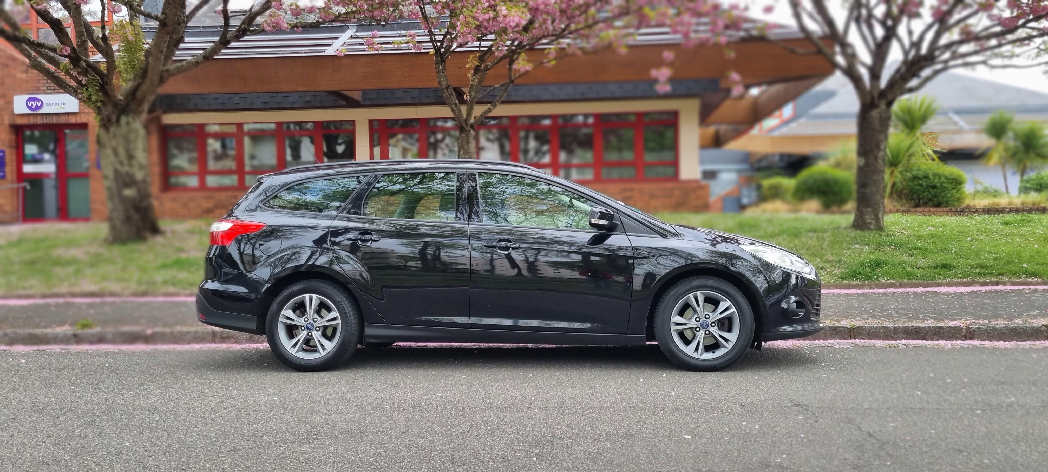Ford FOCUS 2014 à Rezé