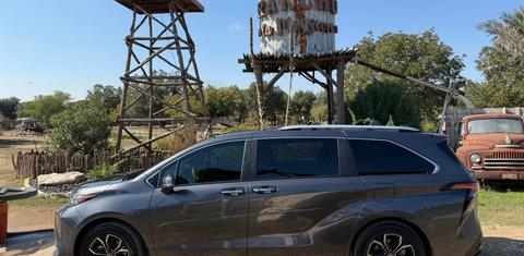 Toyota Sienna 2025