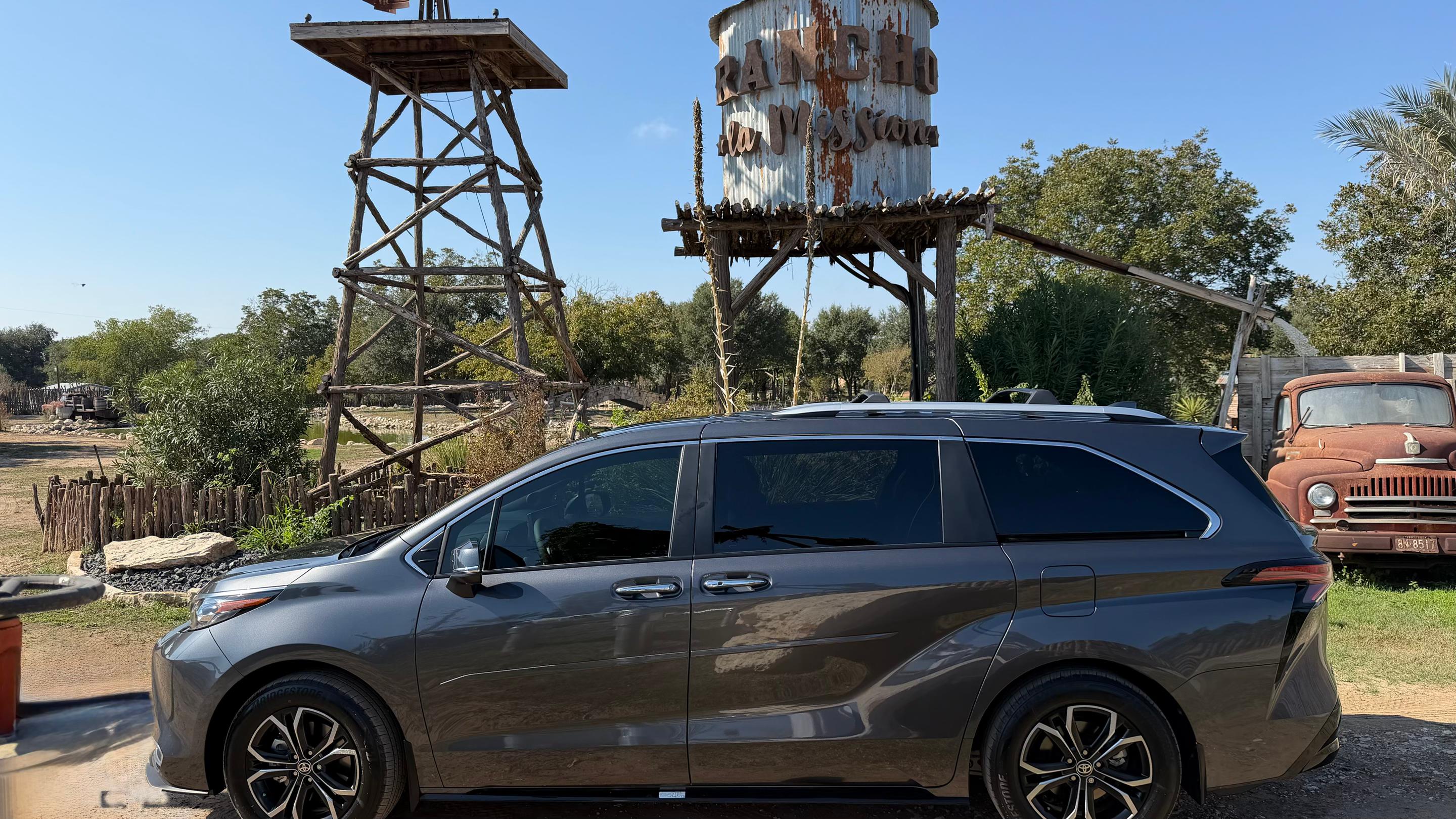 Toyota Sienna 2025 in San Antonio, TX