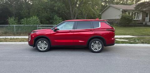 Mitsubishi Outlander 2024