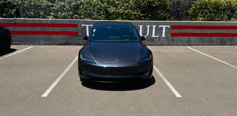 Tesla Model 3 2024
