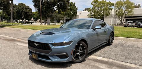 Ford Mustang 2025