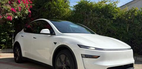 Tesla Model Y 2026