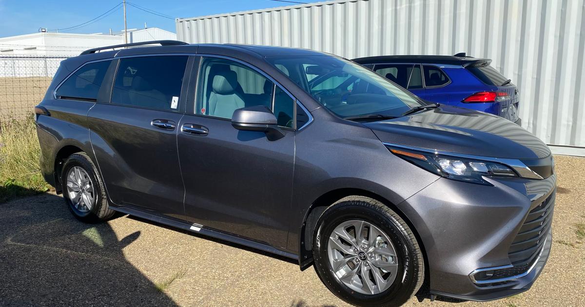 Toyota Sienna 2024 rental in Calgary, AB by Ghizal S. | Turo