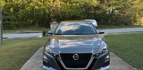 Nissan Altima 2019