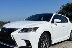 Lexus CT car