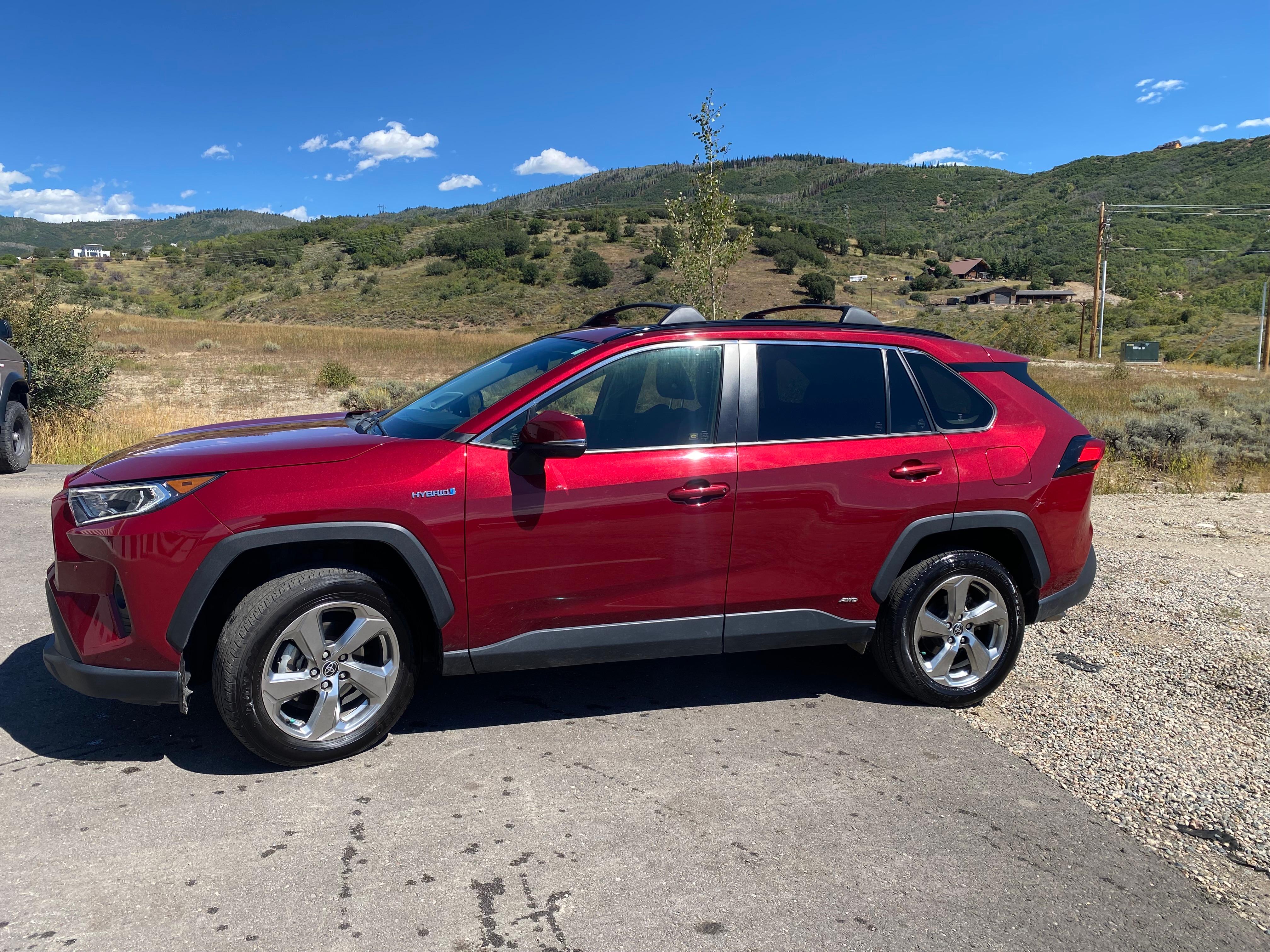 Toyota RAV4 Hybrid 2021 in Steamboat Springs, CO