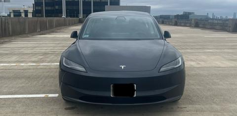 Tesla Model 3 2025