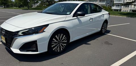 Nissan Altima 2025