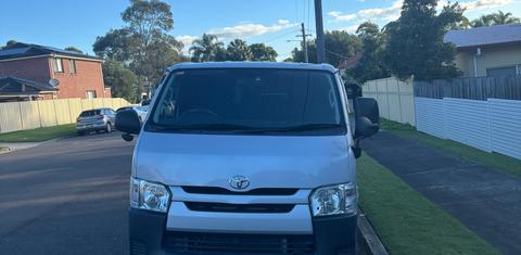 Toyota HIACE 2017