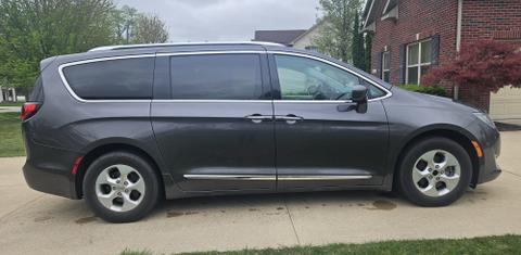 Chrysler Pacifica 2017