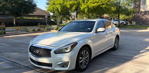 INFINITI Q70 2016
