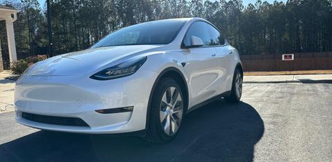 Tesla Model Y 2023