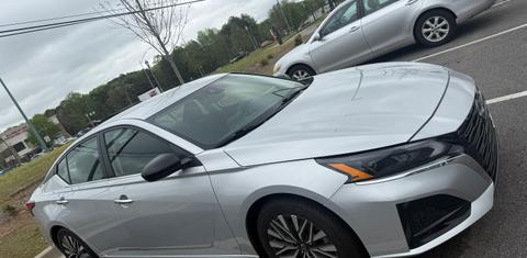 Nissan Altima 2024