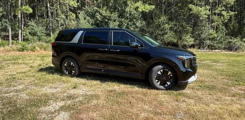Kia Carnival Hybrid 2026