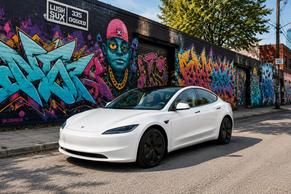 Tesla Model 3 2025 in Laval