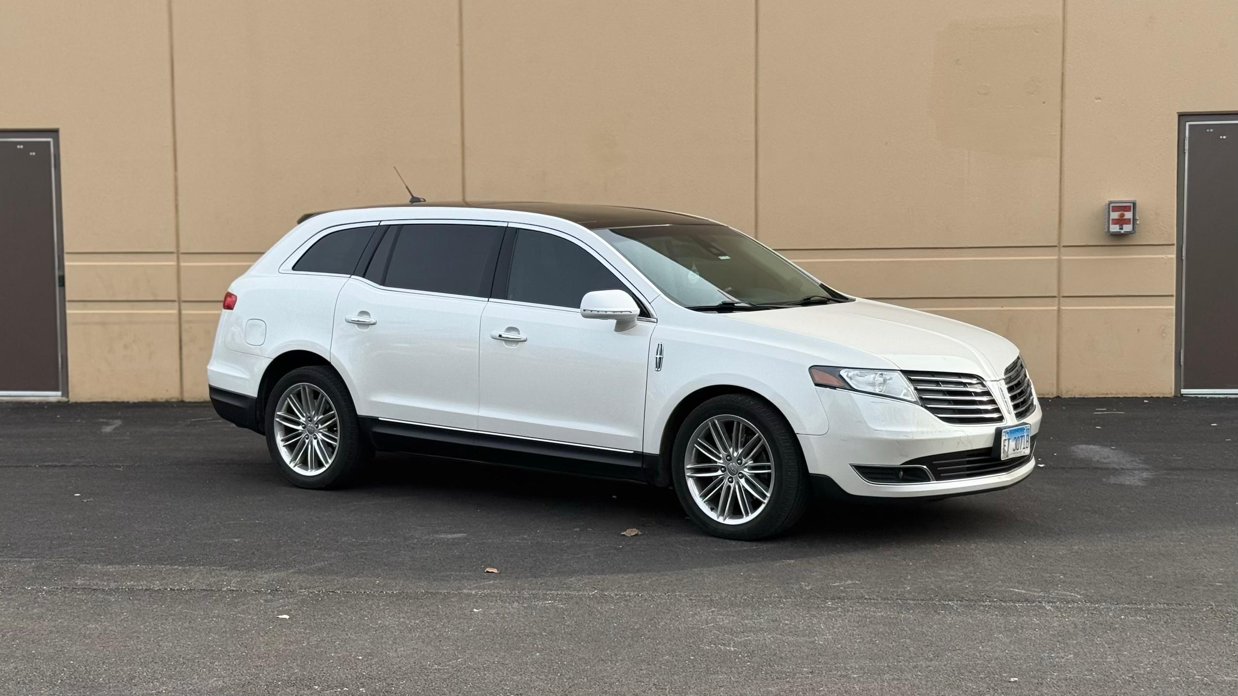 Lincoln MKT 2017 in Oak Lawn, IL