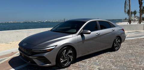 Hyundai Elantra 2025