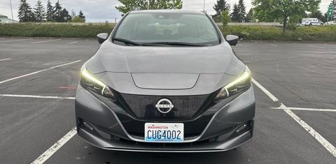 Nissan LEAF 2025