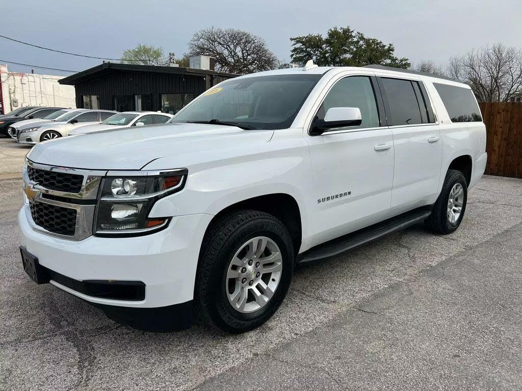 Chevrolet Suburban 2016 in 