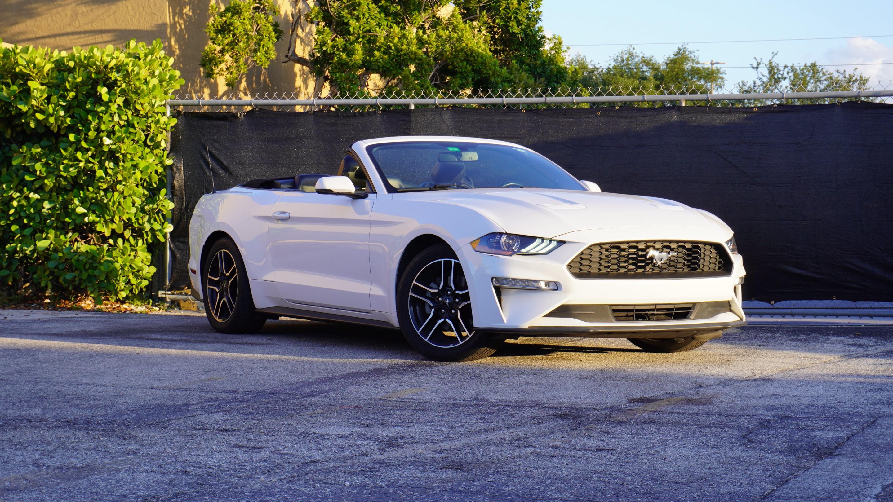 Ford Mustang 2019 in Hialeah, FL