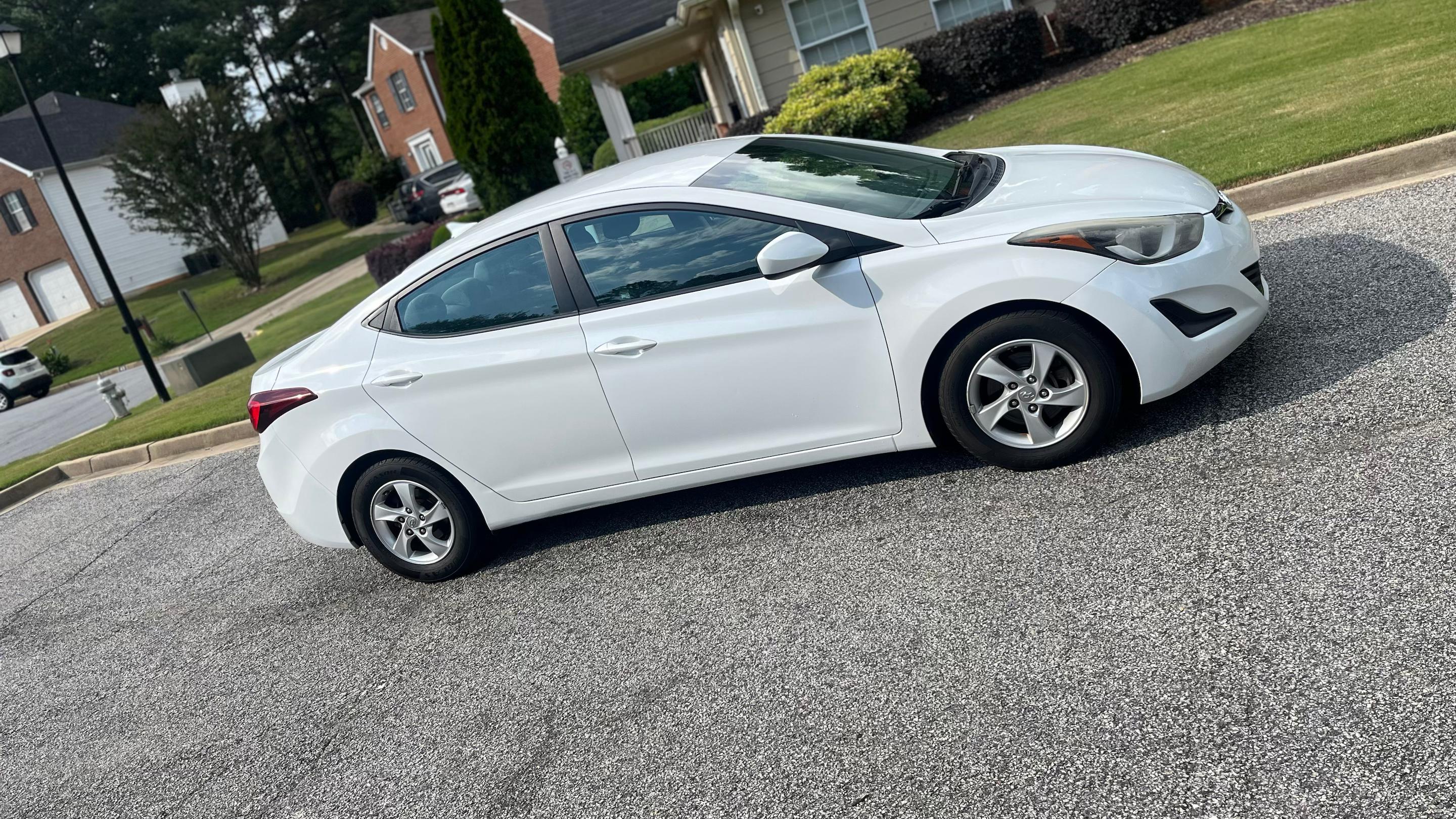 Hyundai Elantra 2015 in 