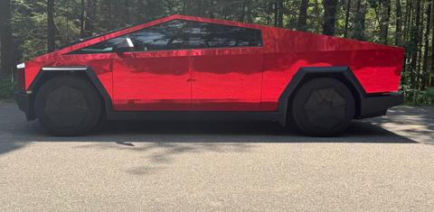 Tesla Cybertruck 2026