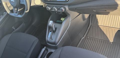 Nissan Kicks Play 2025