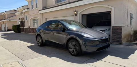 Tesla Model Y 2026