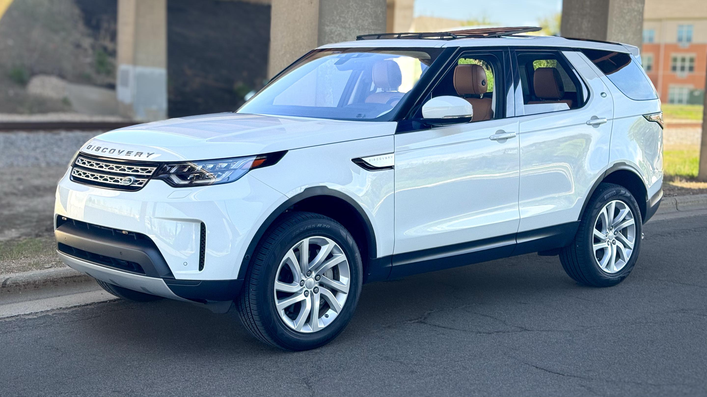 Land Rover Discovery 2019 in Madison, WI