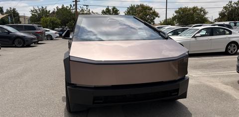 Tesla Cybertruck 2025
