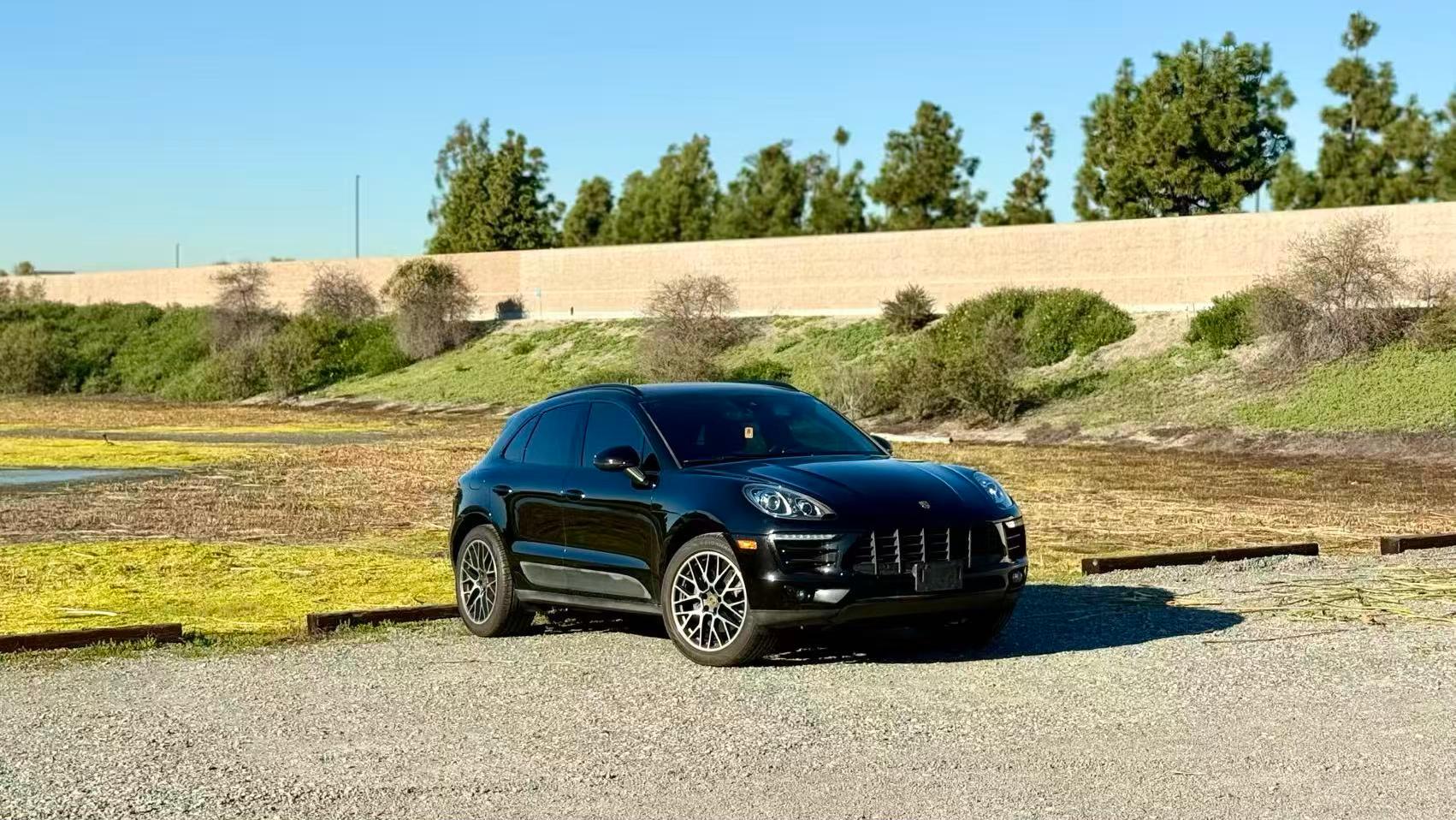 Porsche Macan 2018 in Costa Mesa, CA