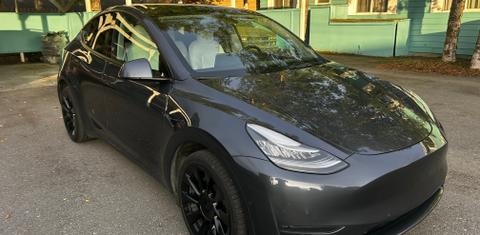 Tesla Model Y 2021