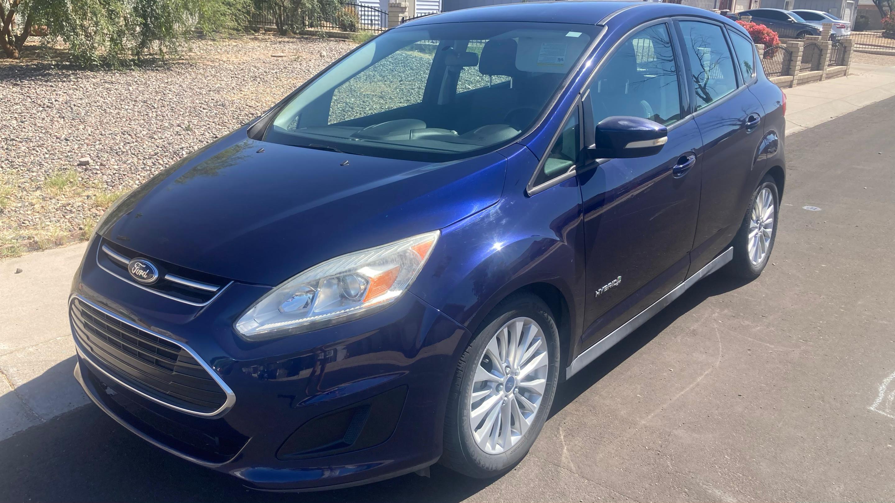 Ford C-Max Hybrid 2017 in 