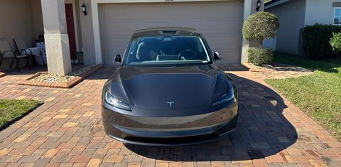 Tesla Model 3 2025