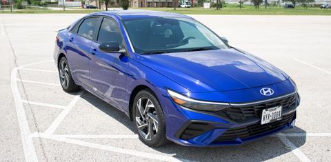 Hyundai Elantra 2025