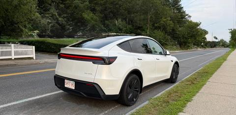 Tesla Model Y 2026
