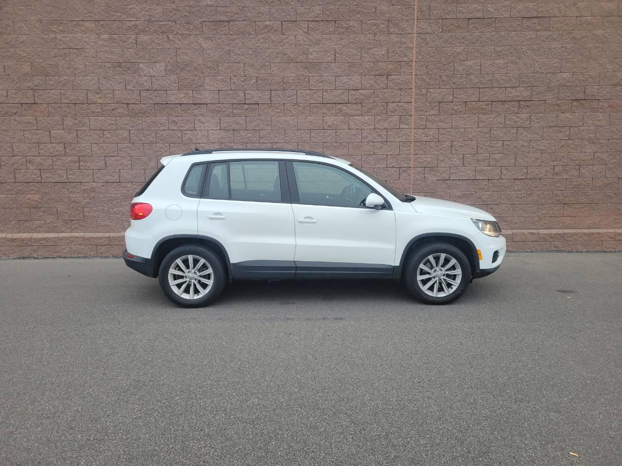Volkswagen Tiguan Limited 2017 in 