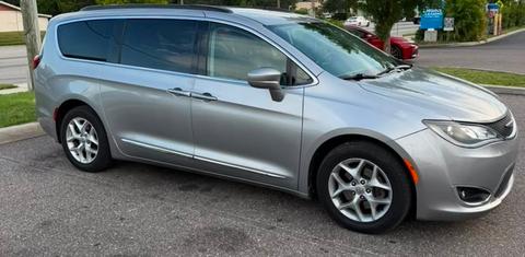 Chrysler Pacifica 2017