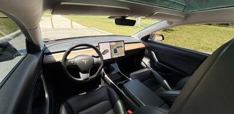 Tesla Model 3 2019