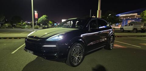 Porsche CAYENNE 2021