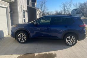 Nissan Rogue car
