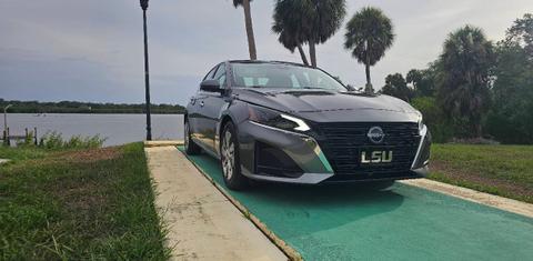Nissan Altima 2023