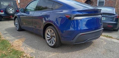 Tesla Model Y 2026