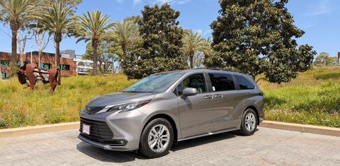 Toyota Sienna 2026