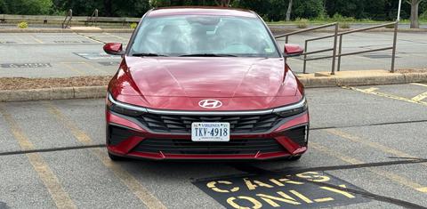 Hyundai Elantra 2024
