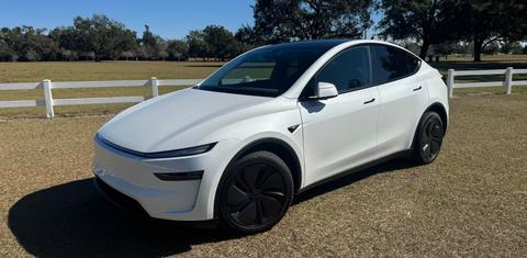 Tesla Model Y 2026